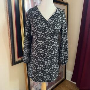 Covington: Gray Faux Black Lace Long Sleeved V-Neck Dress Size M